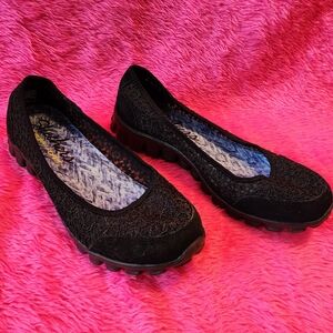 Skechers Black Lace-Detail Slip-On Women's Flats, size 9